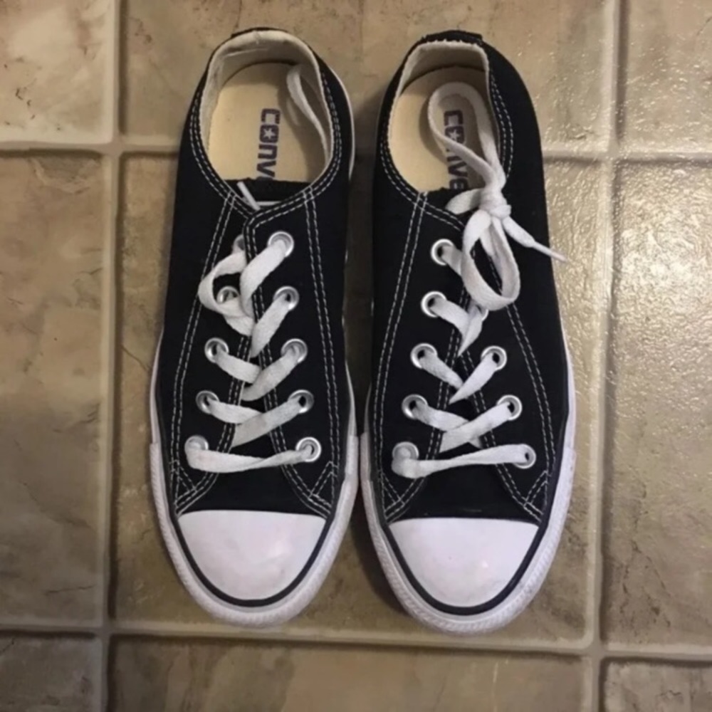Women’s classic converse All stars